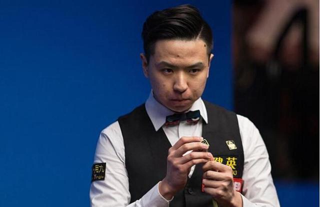 并在比赛中 并在比赛中