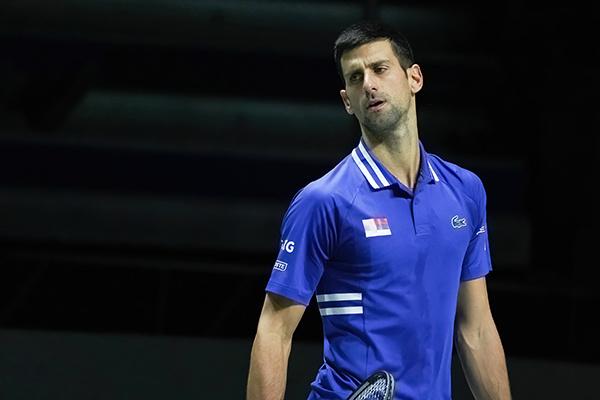 他敏锐地捕 他敏锐地捕