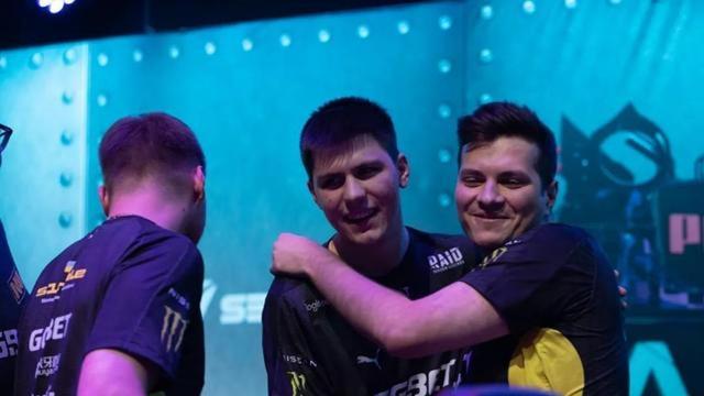 精彩比赛中 精彩比赛中